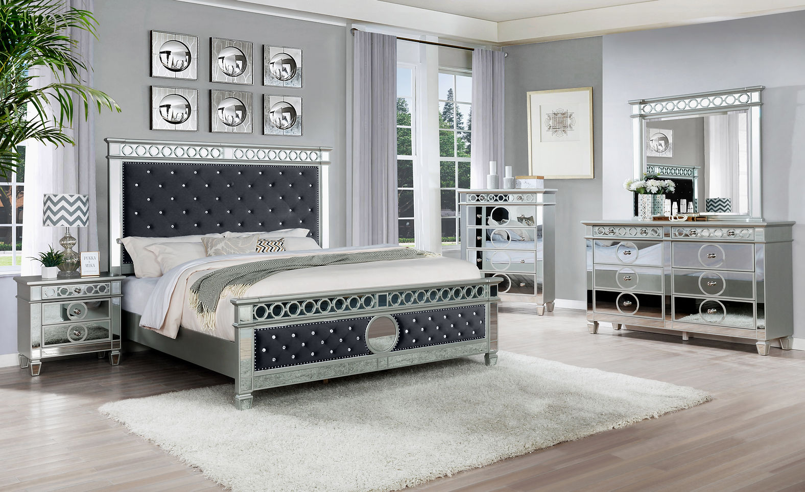 grey velvet dresser Rea Wide Dresser, 7 Drawers With Crystal Knobs, Gray Upholstery like drawer handles complete its look with a lovely hint of sparkle Perine - Dresser - Gray