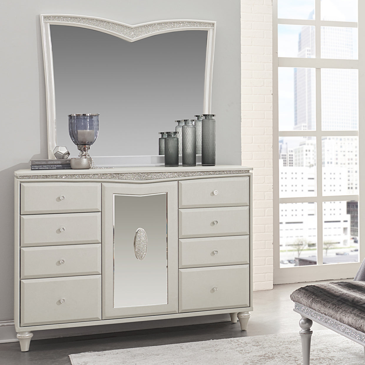 ムーアマイケル Michael Amini Melrose Plaza Bedroom Furniture