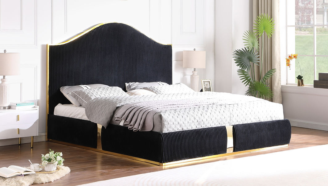 B908 Lena black and gold bed